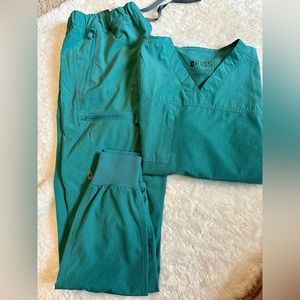 Mens XS Figs FION Scrub Set: Marine Green
